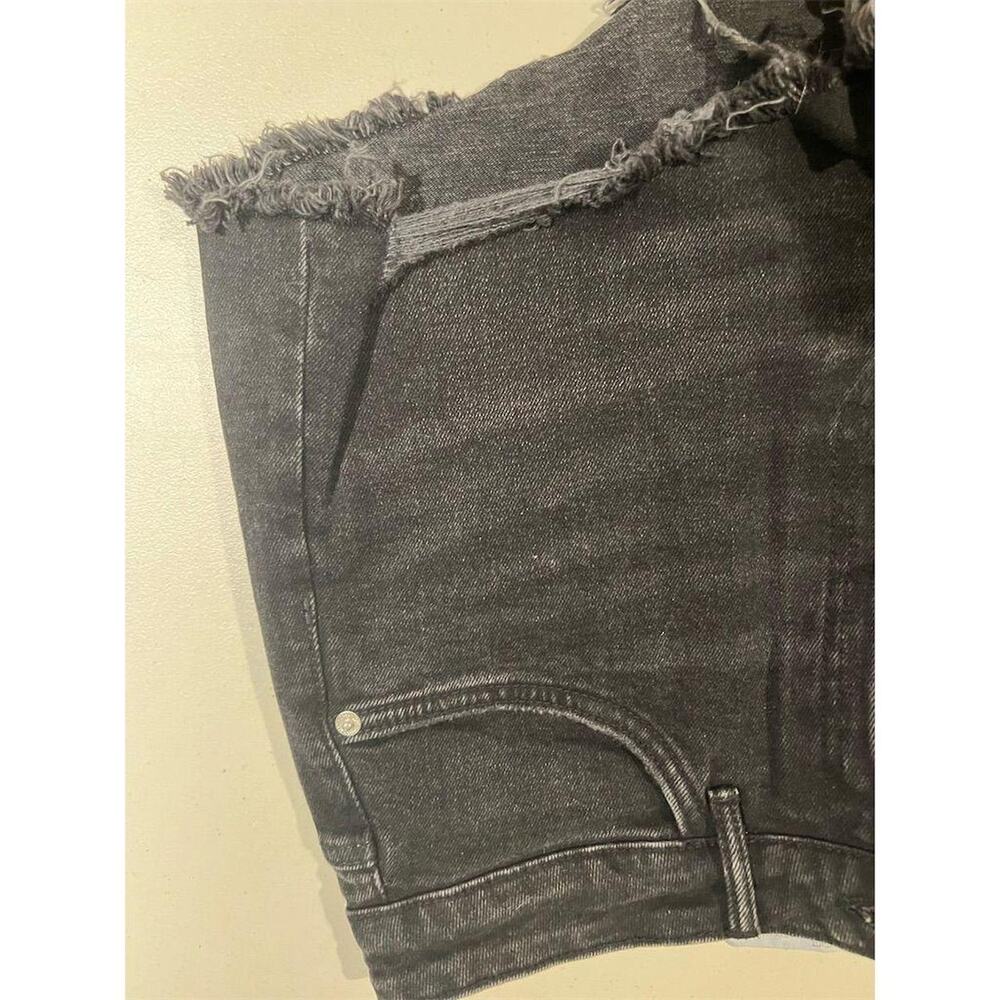 Zara Cut-Off Denim Shorts - Picture 3 of 8